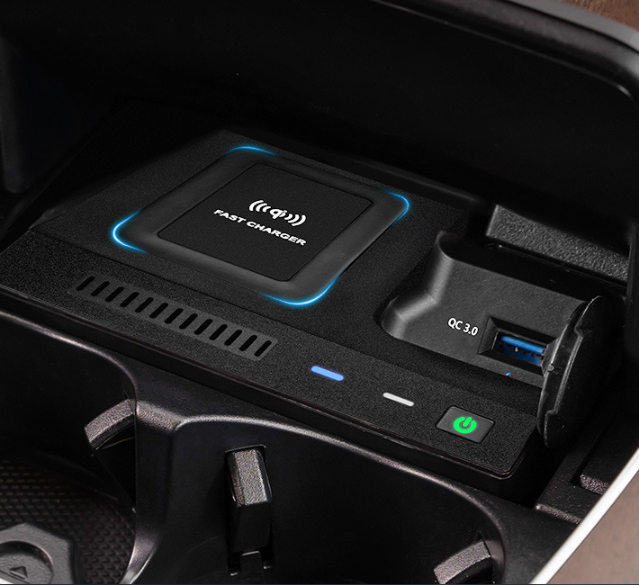 Car Wireless Charging Board Car Charger - photo 3